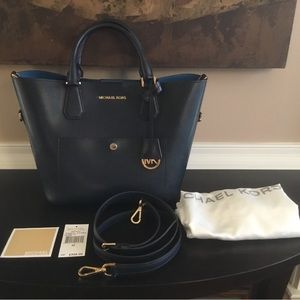 NWT Michael Kors Greenwich Large Grab Bag - Navy Blue